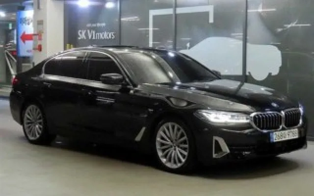 인천중고수입차 5시리즈 (G30) 530e 럭셔리 매물 사진 5 - 2022/09 59,435km